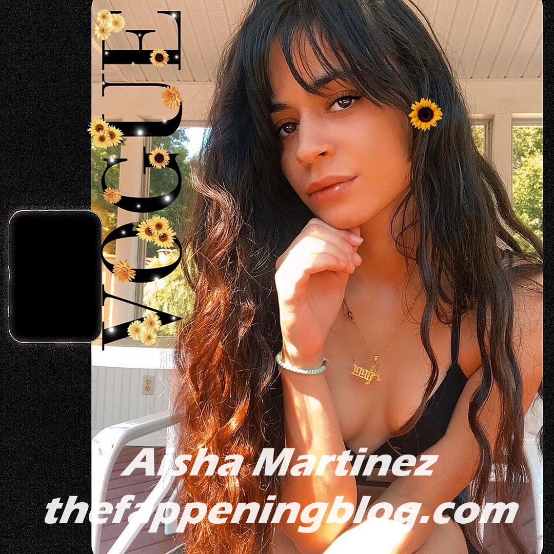 Aisha Martinez Shows Off Her Bare Butt Cheeks in a Thong (8 Photos)