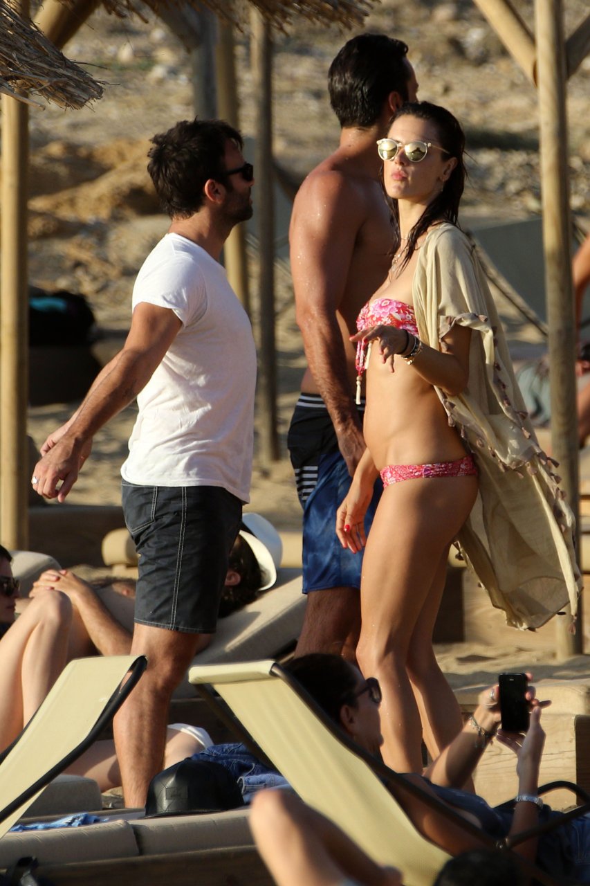 Alessandra Ambrosio, Ana Beatriz Barros Sexy (93 Photos + GIF)