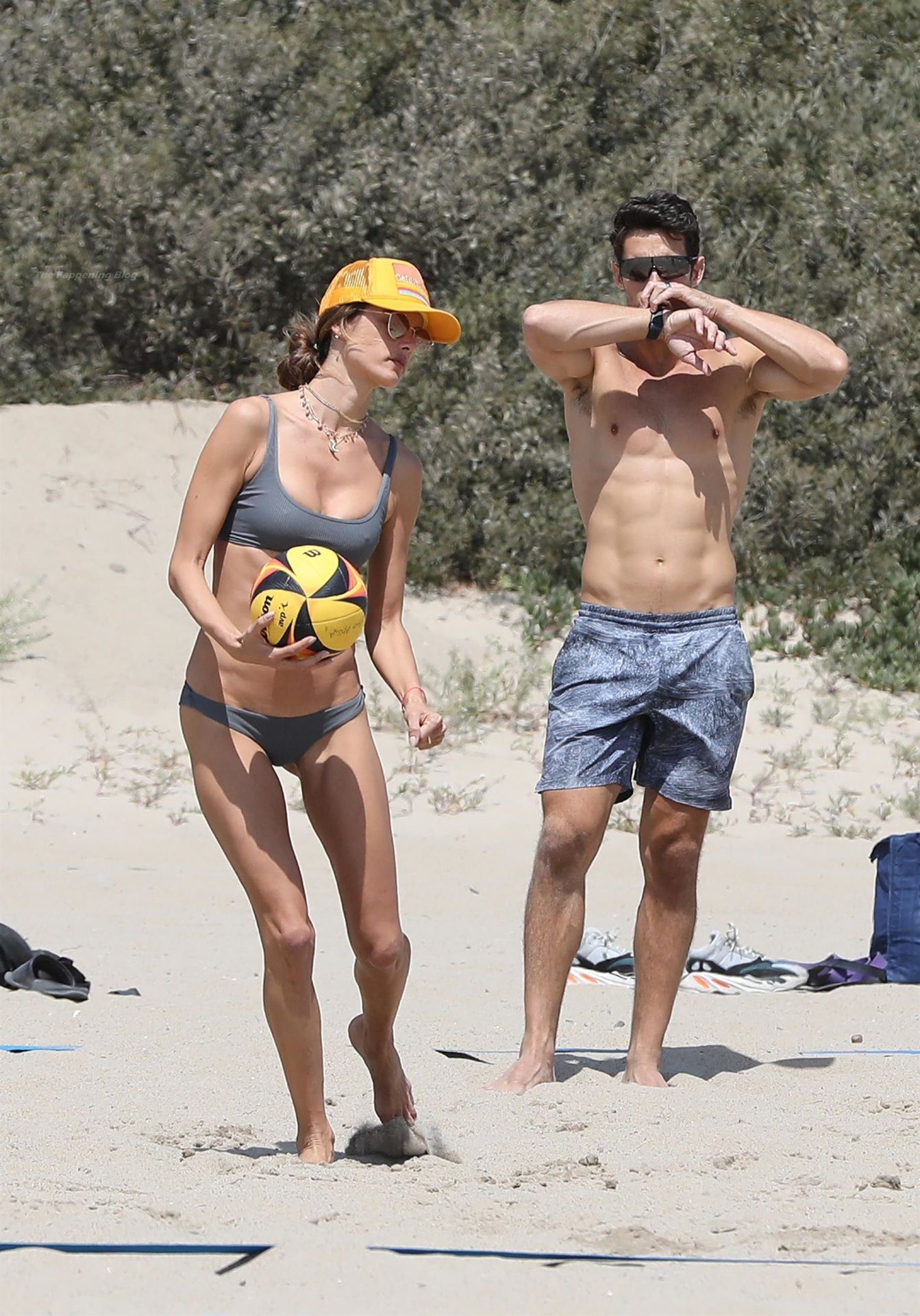 Alessandra Ambrosio Flaunts Her Slim Figure on the Beach with Friends (131 New Photos)