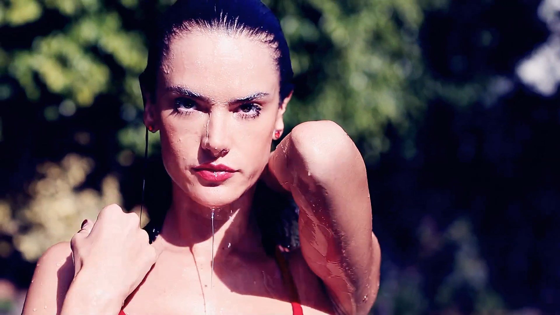 Alessandra Ambrosio Sexy & Topless (40 Photos + GIFs & Video)