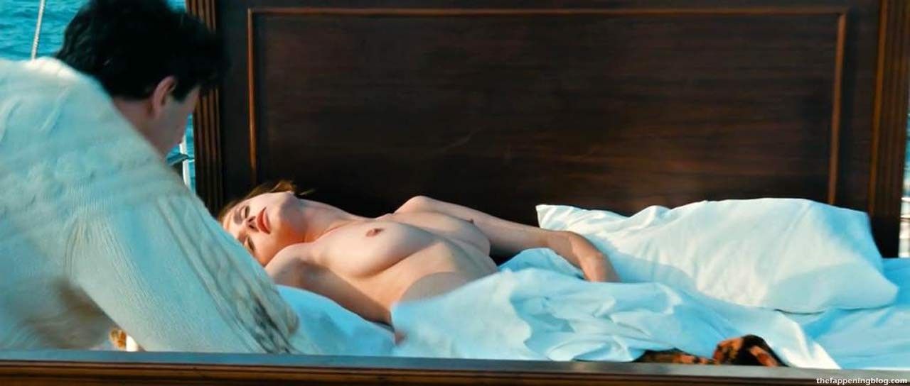 Alessandra Martines Nude & Sexy Collection (87 Photos + Sex Video Scenes)