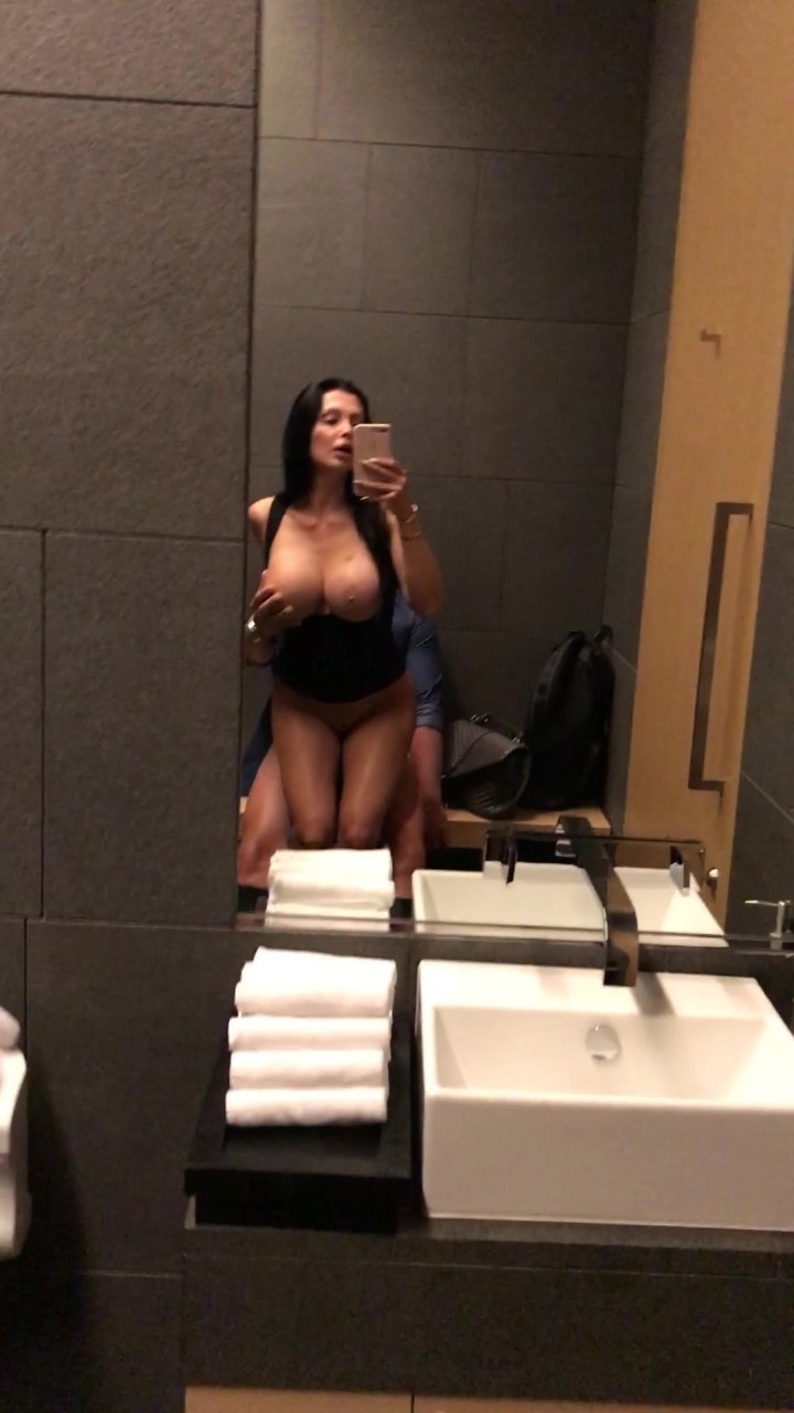 Aletta Ocean Nude & Sexy Porn Collection (138 Photos + Video)