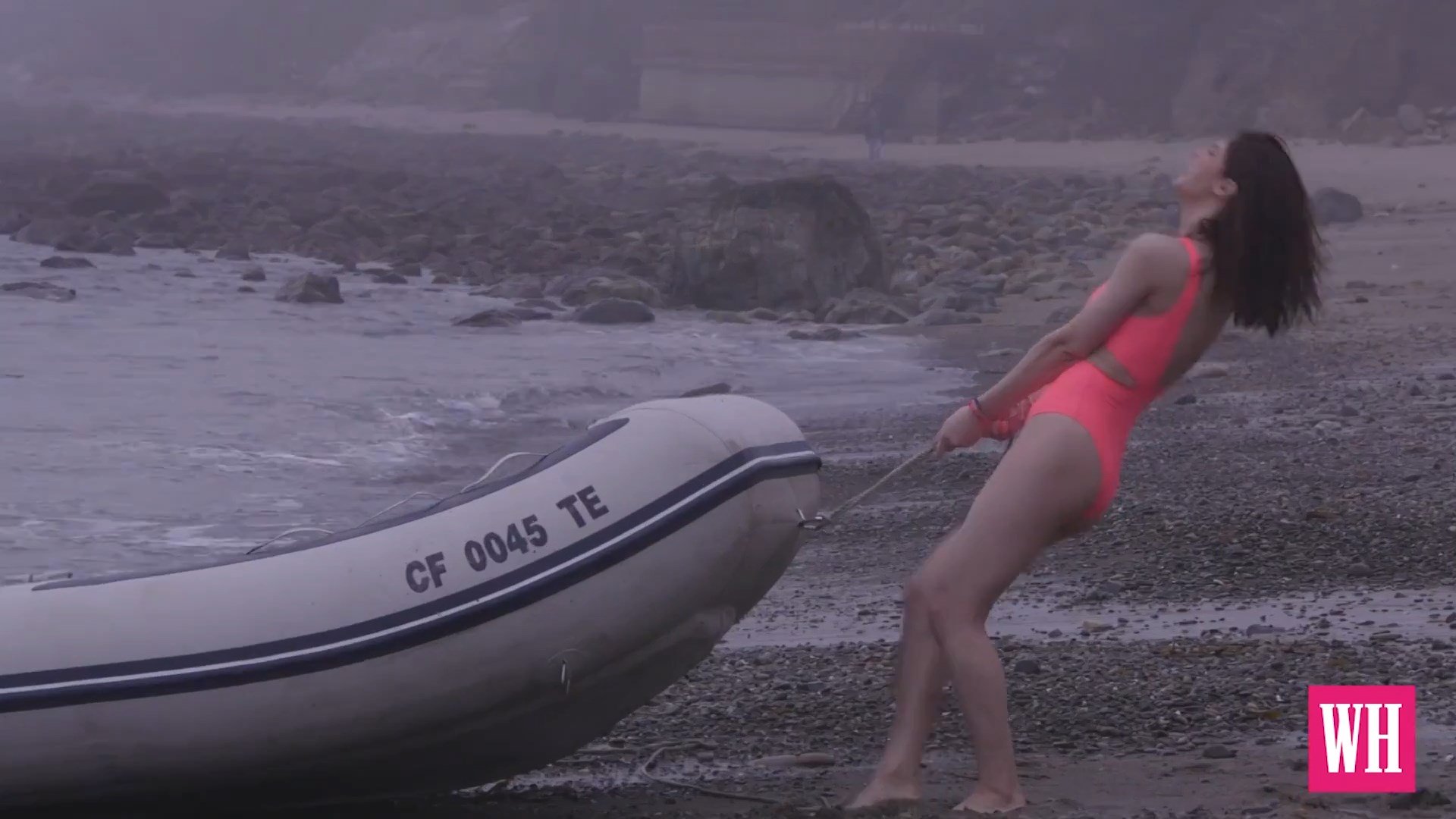 Alexandra Daddario Sexy (49 Pics + Gifs & Video)