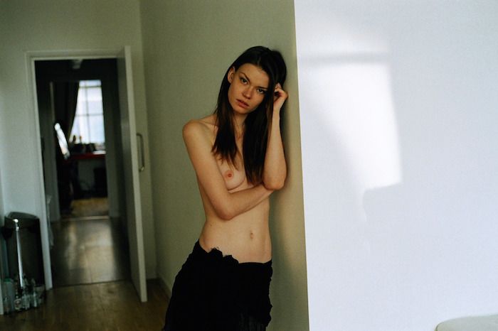 Alexandra Vittek Topless (4 Photos)