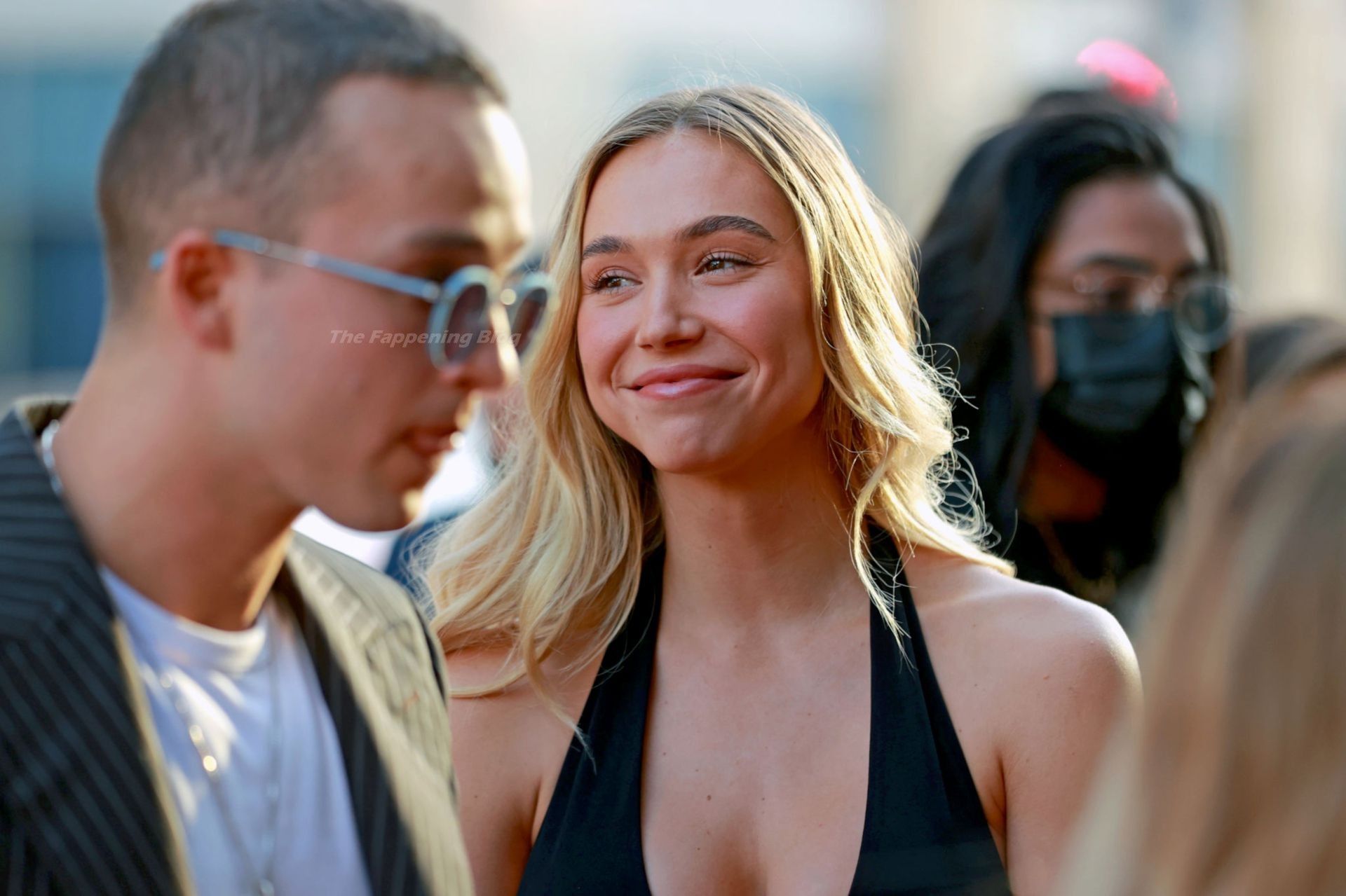 Alexis Ren Poses on the Red Carpet at the Reminiscence Premiere in LA (19 Photos)
