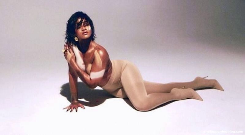 Alisha Boe Nude & Sexy Collection (36 Photos)