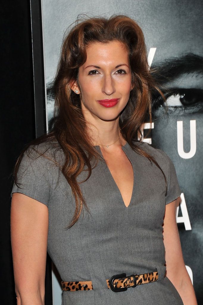 Alysia Reiner Nude And Sexy Collection 36 Photos Videos [updated] Nude Celebrity
