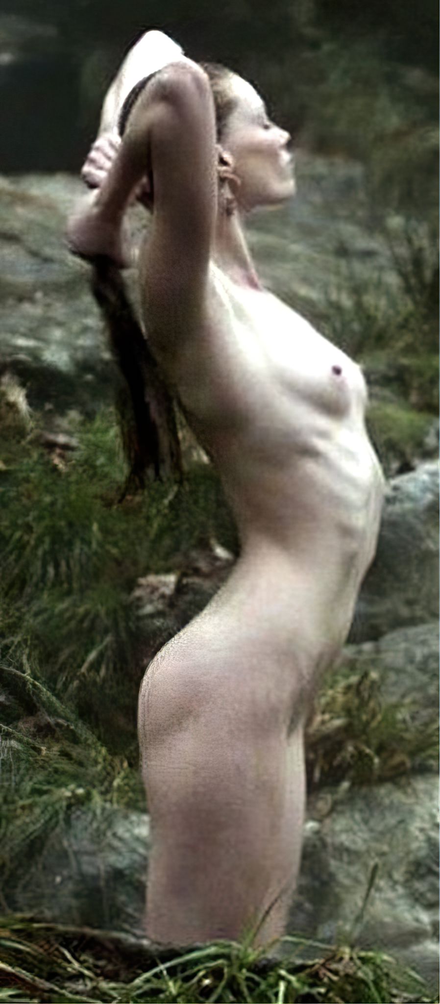 Alyssa Sutherland Nude & Sexy (28 Photos)