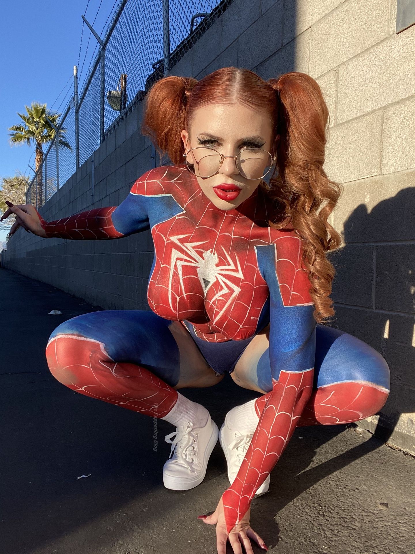 Amanda Nicole Transforms Into Real-life Spider Babe (17 Photos)