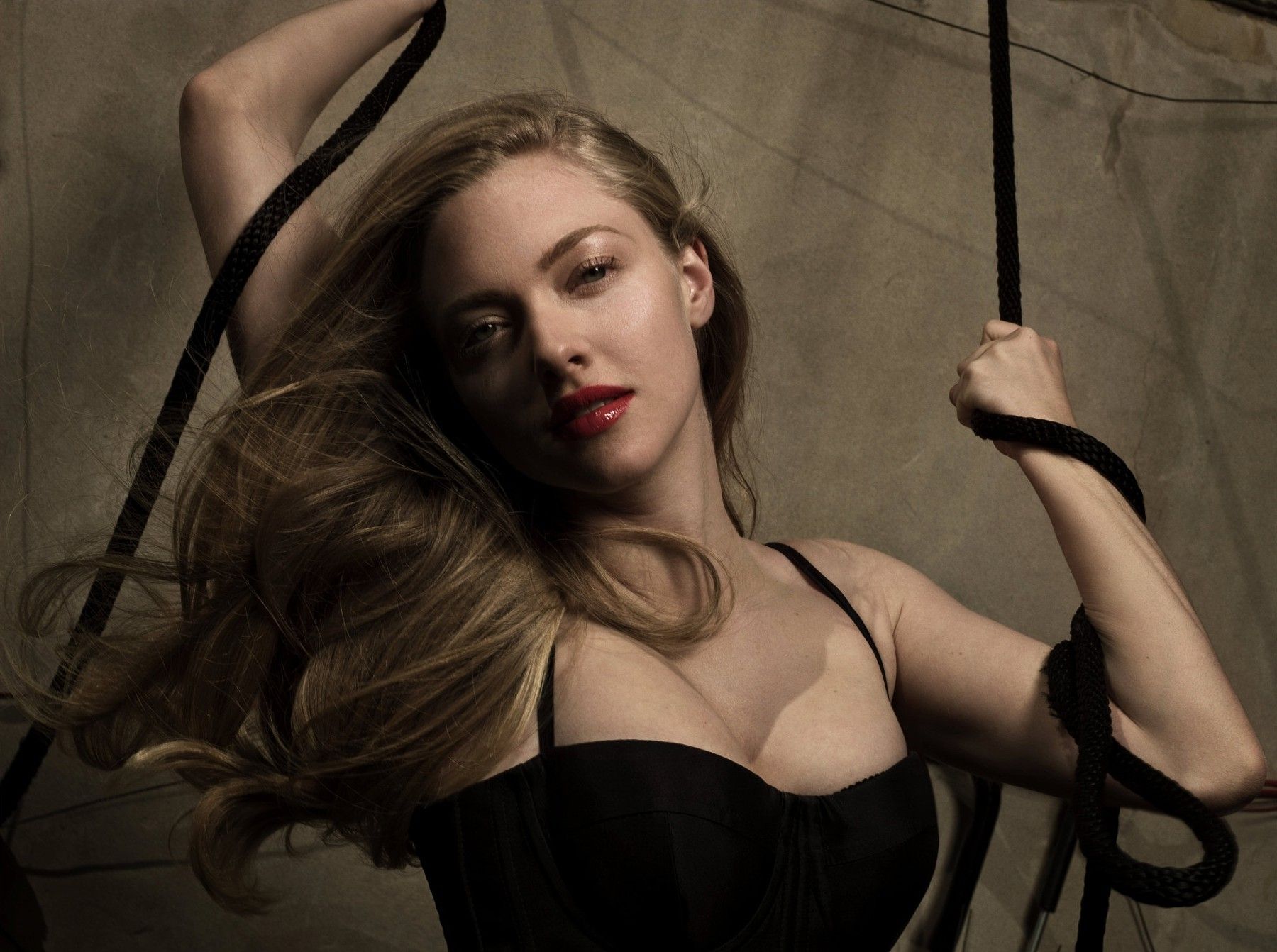 Amanda Seyfried Nude & Sexy (166 Photos + Leaked PORN and Hot Videos) [Updated]