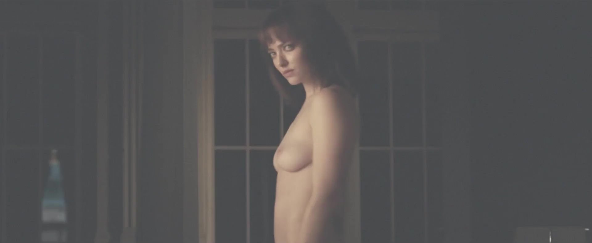 Amanda Seyfried Nude - Anon (14 Pics + GIFs & Video)