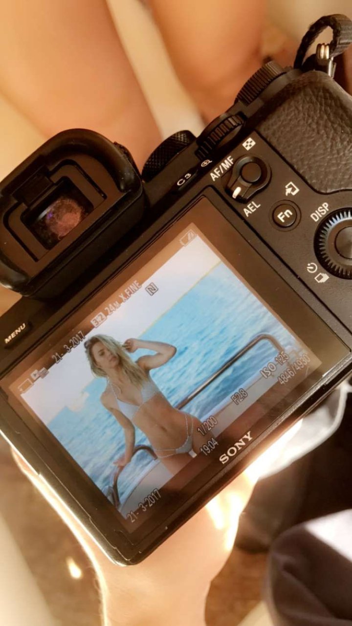 Amber Davis Nude & Sexy (171 Photos)