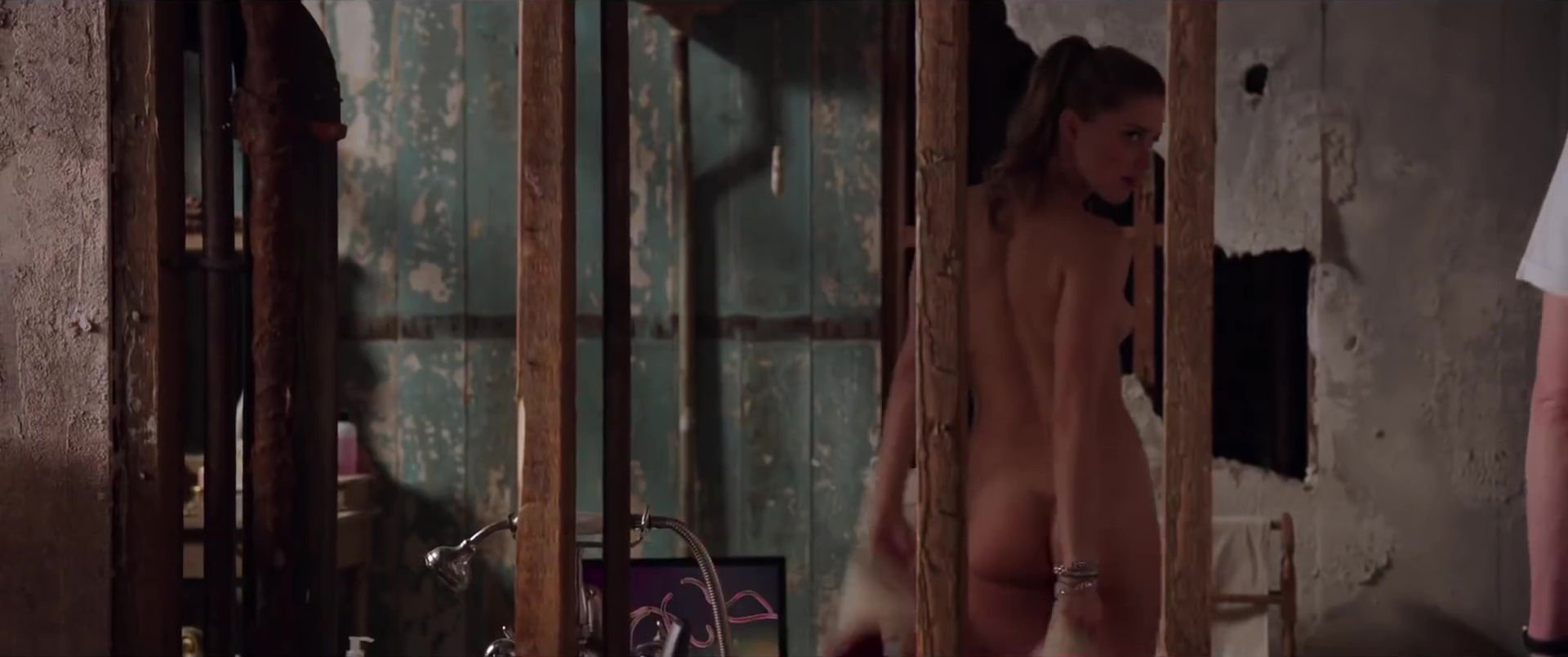 Amber Heard Nude & Sexy - London Fields (51 Pics + GIF & Video)