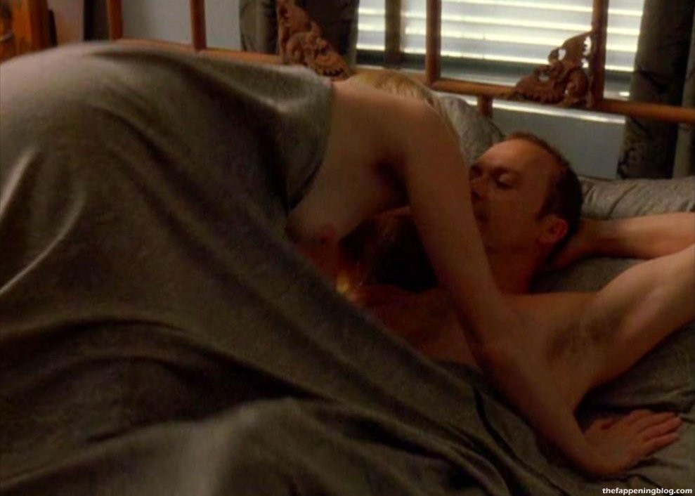 Amber Valletta Nude - The Last Time (8 Pics + Video)