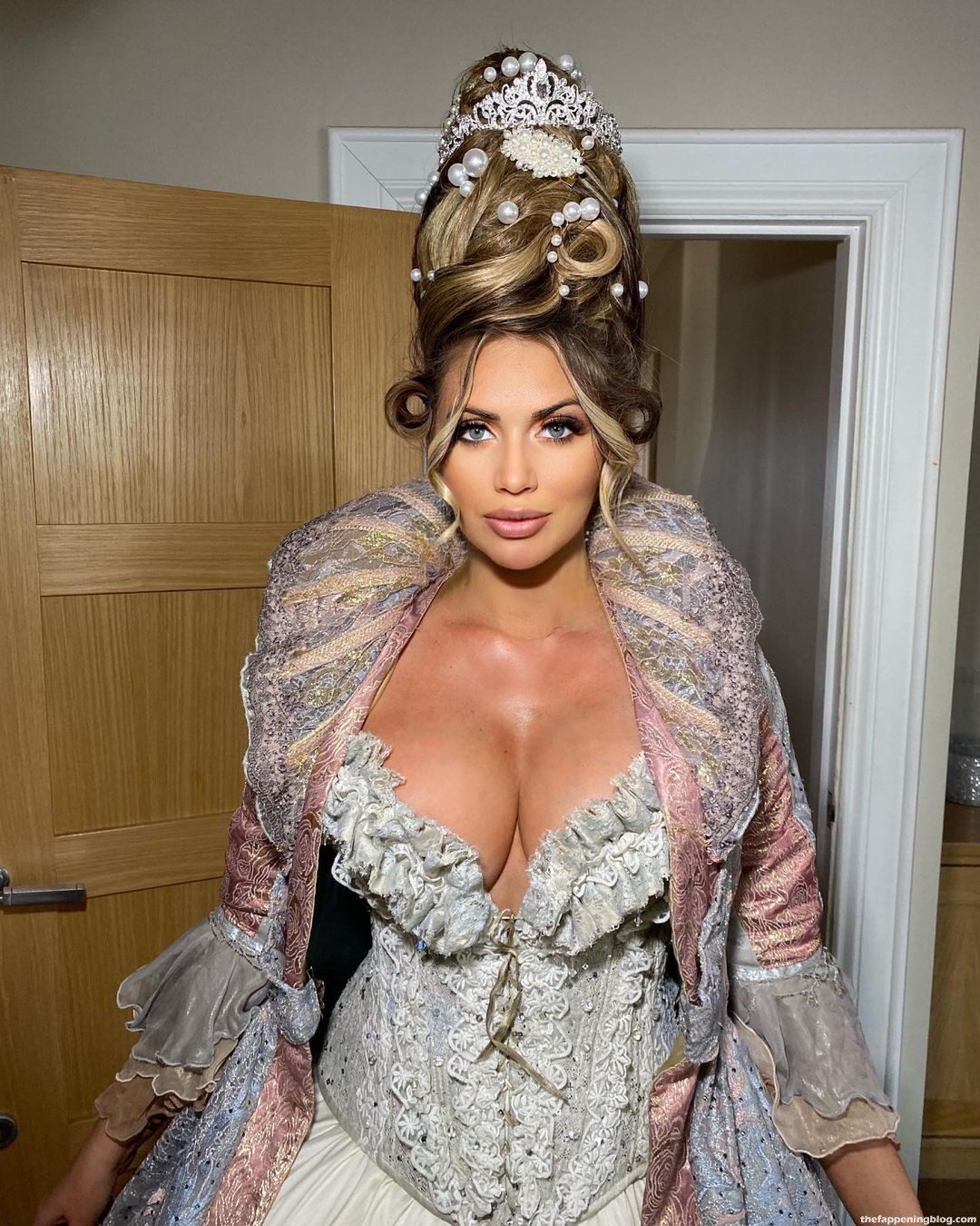 Amy Childs Nude & Sexy (45 Photos)