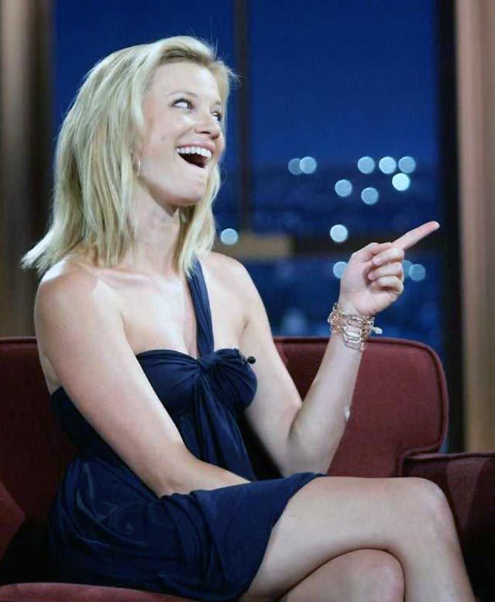 Amy Smart Nude and Sexy (95 Photos + Sex Scenes Compilation)