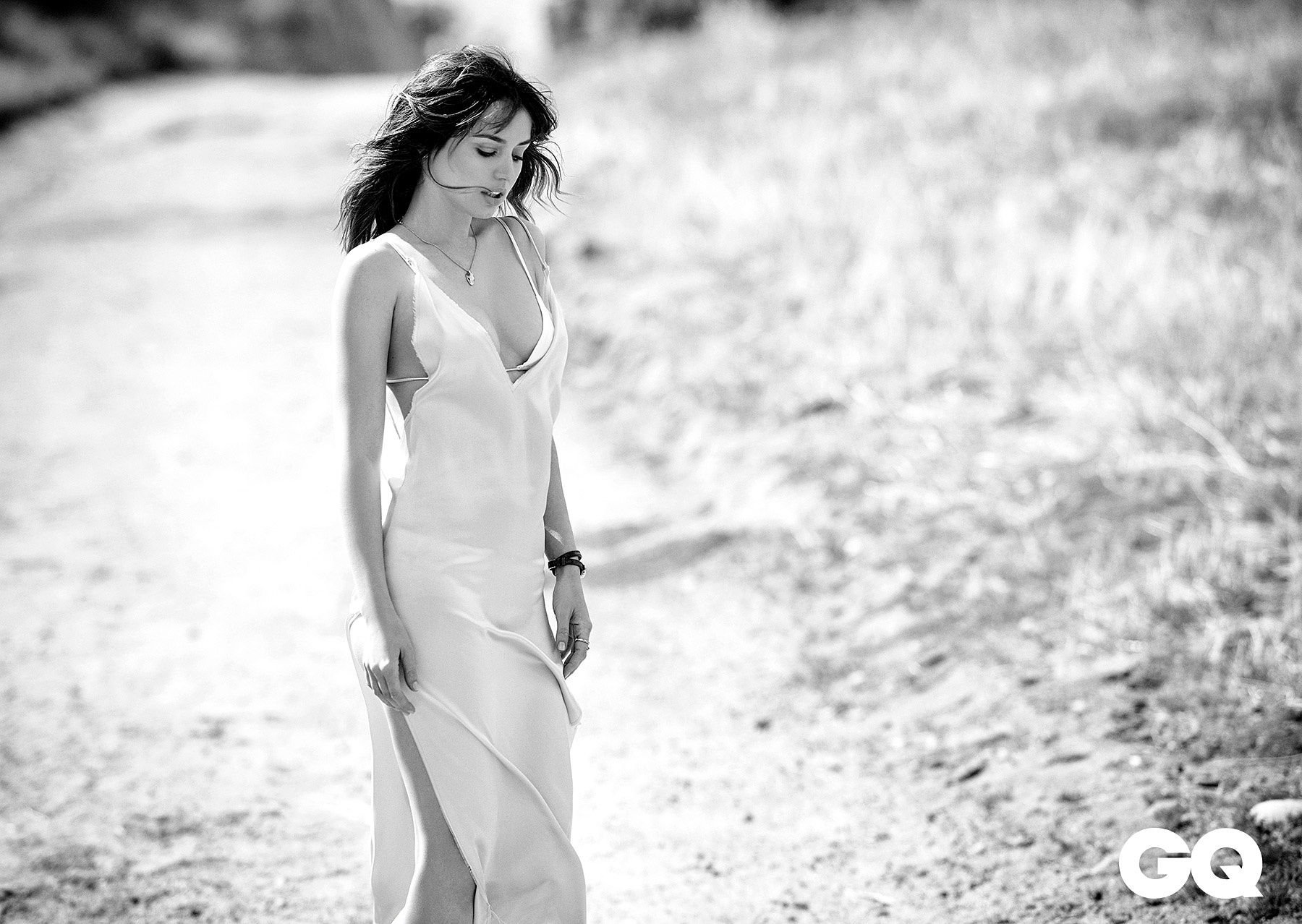 Ana de Armas Nude & Sexy (129 Photos)