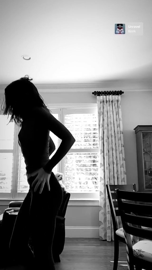 Ana de Armas See Through & Sexy (36 Pics + GIF)