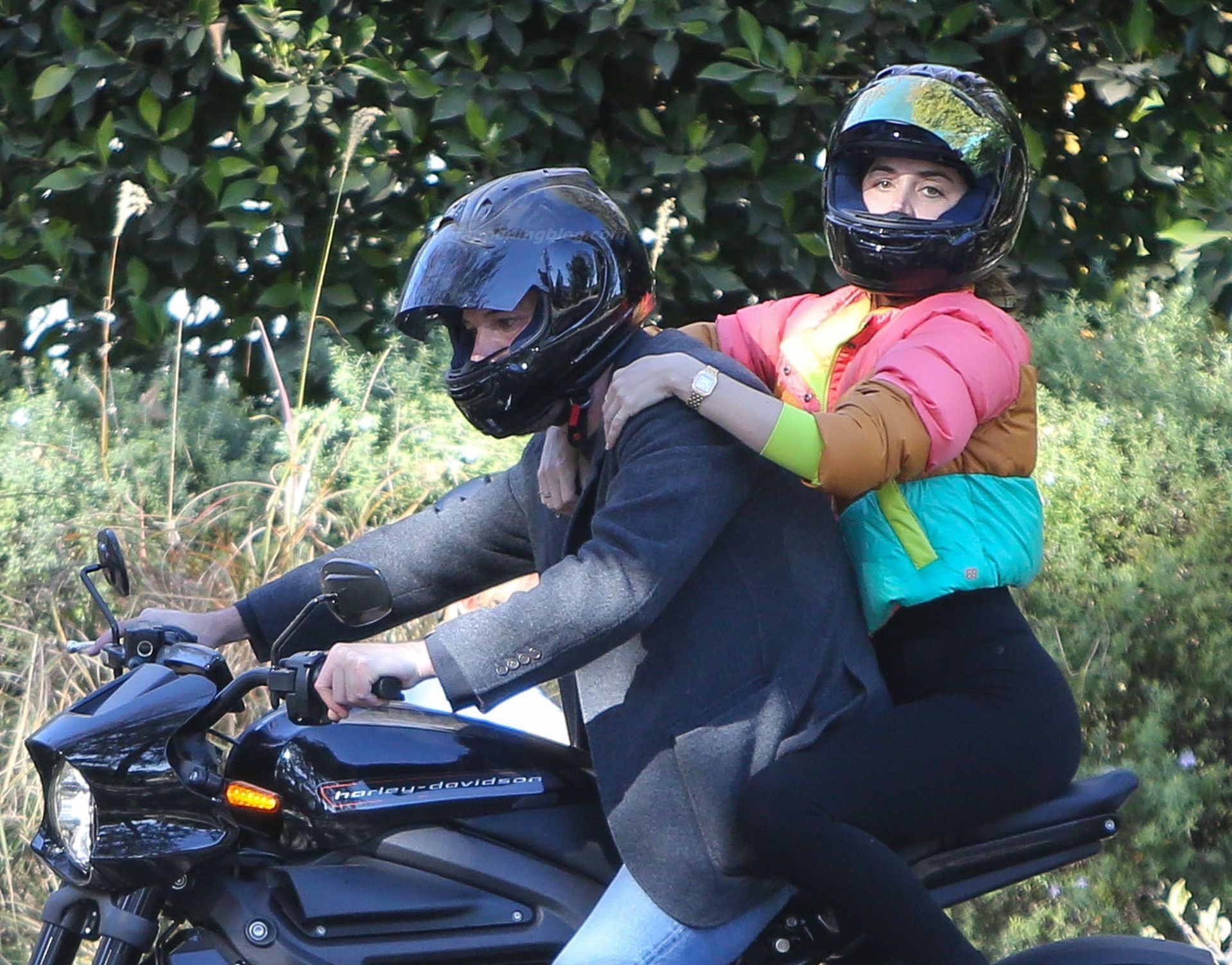 Ben Affleck & Ana de Armas are Seen on a Hot Ride (47 Photos)
