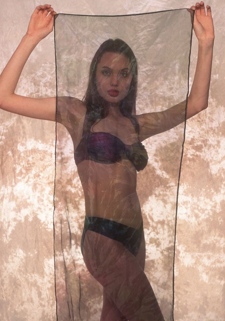 Angelina Jolie Young in Bikini (28 Photos)