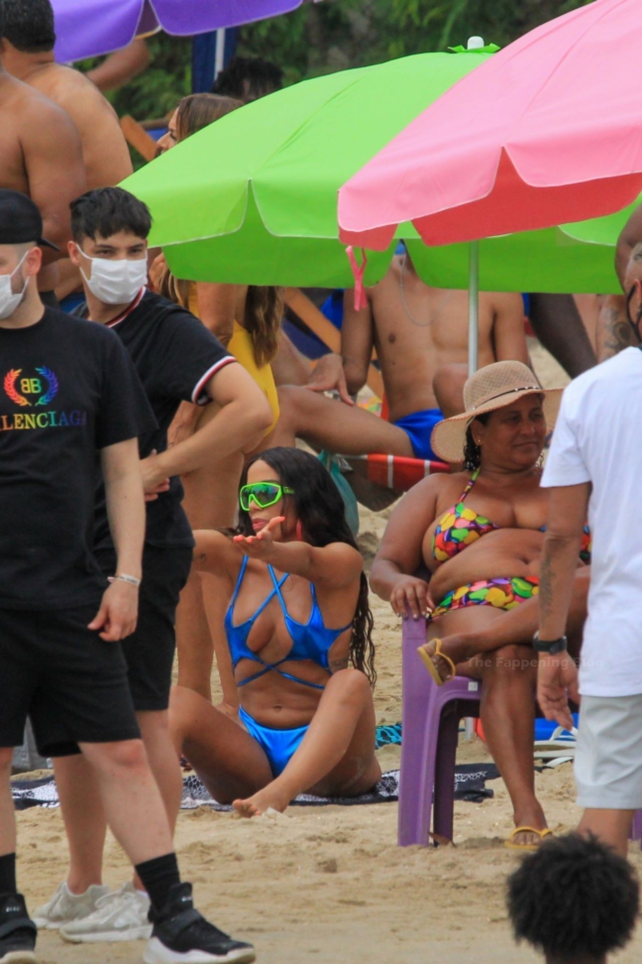 Anitta Films a Music Video on the Beach in Rio (135 Photos)