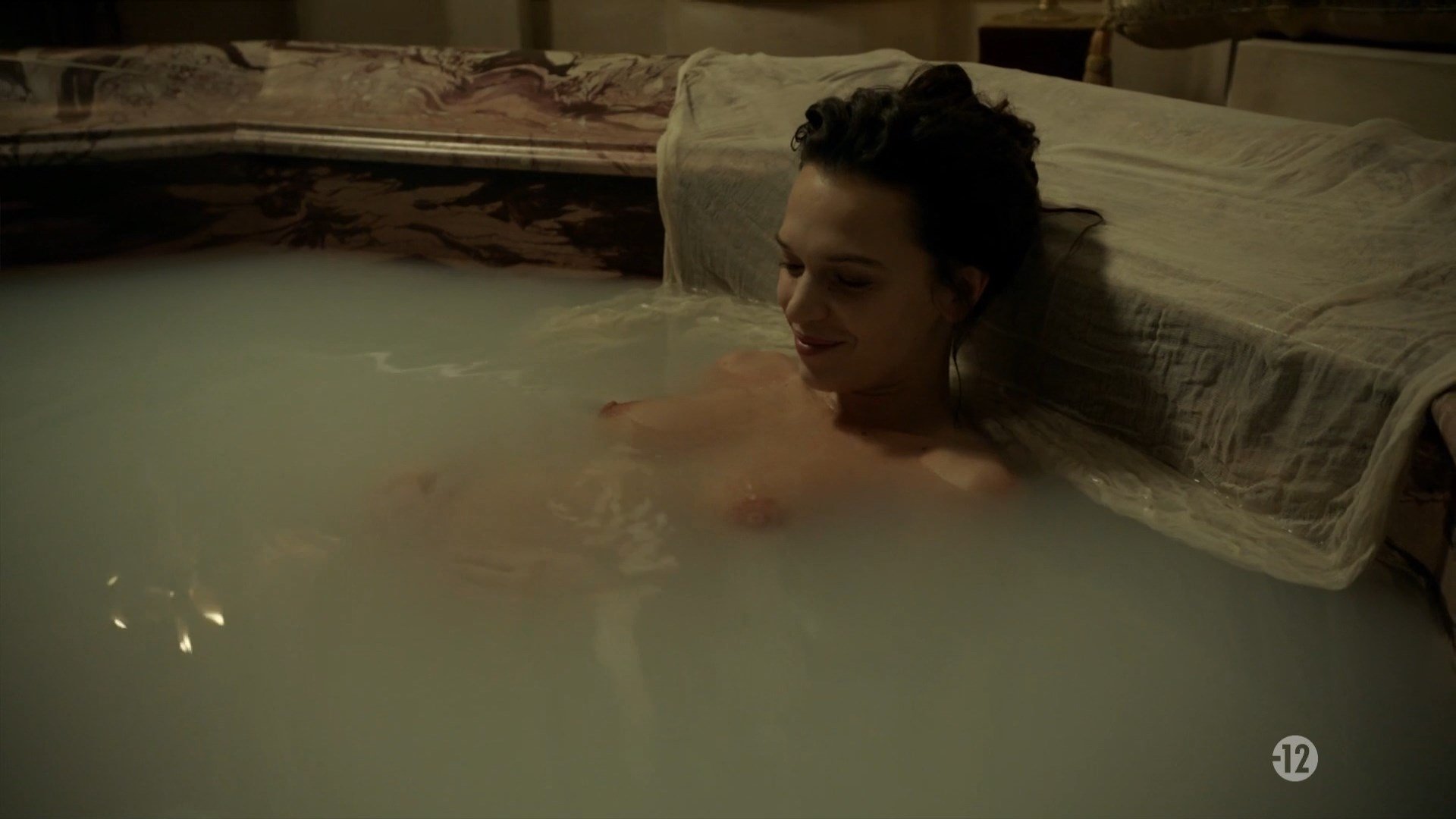 Anna Brewster Nude - Versailles (12 Hot Pics + GIF & Video)