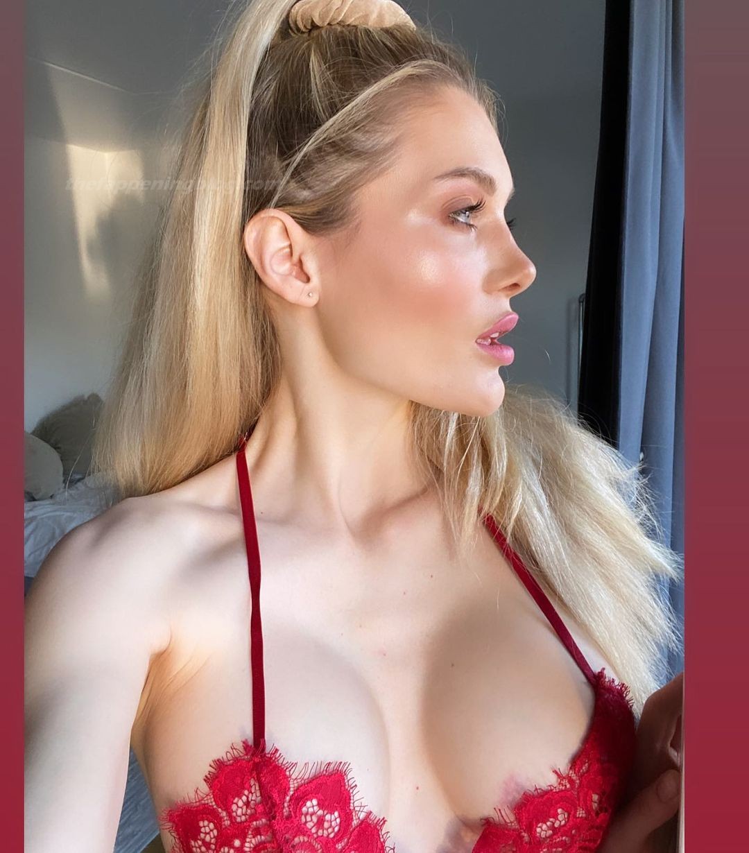 Anna Opsal Nude & Sexy (21 Photos)