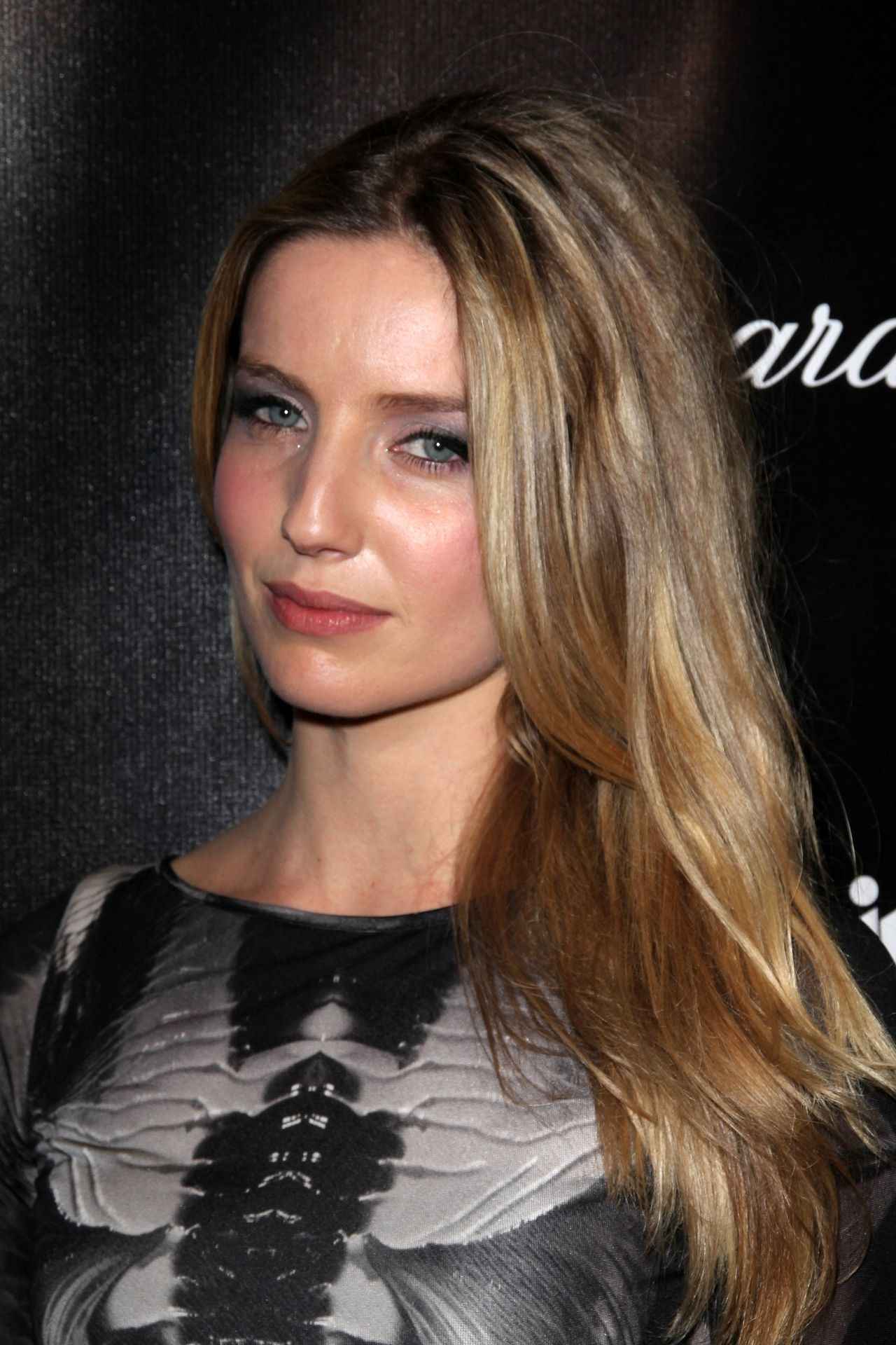 Annabelle Wallis Nude & Sexy (
86 Photos + Sex Scenes Video Compilation) [Updated]