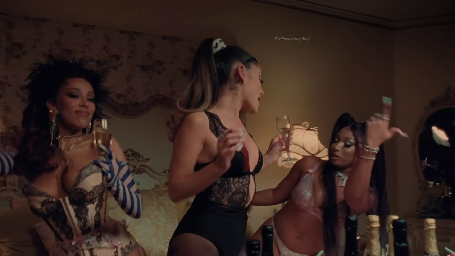 Ariana Grande, Doja Cat & Megan Thee Stallion Sexy - 34+35 Remix (47 Pics + Video)