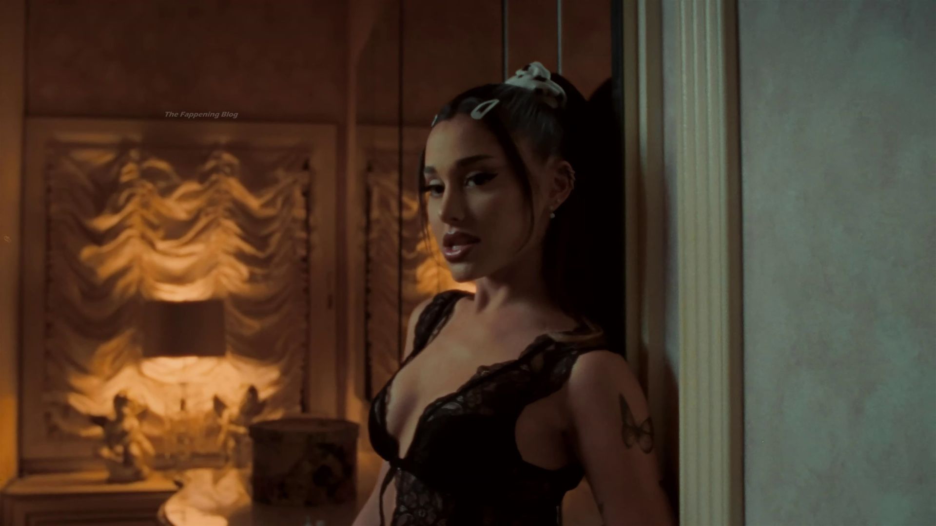 Ariana Grande, Doja Cat & Megan Thee Stallion Sexy - 34+35 Remix (47 Pics + Video)