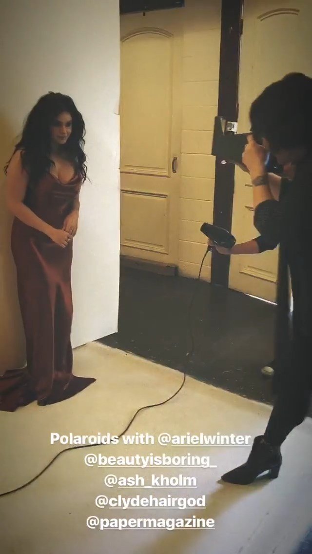 Ariel Winter Does A Sexy Photoshoot (30 Pics + Gif & Video)
