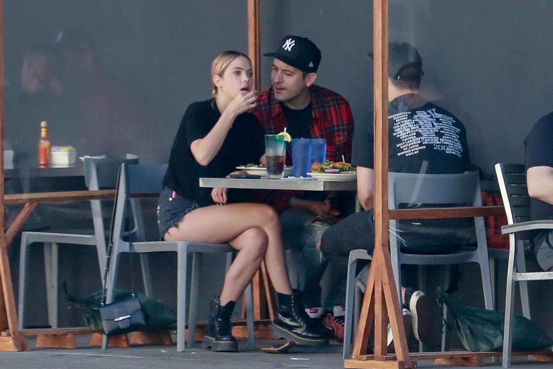 Ashley Benson & G-Eazy
Have Lunch with a Friend in LA (62 Photos)