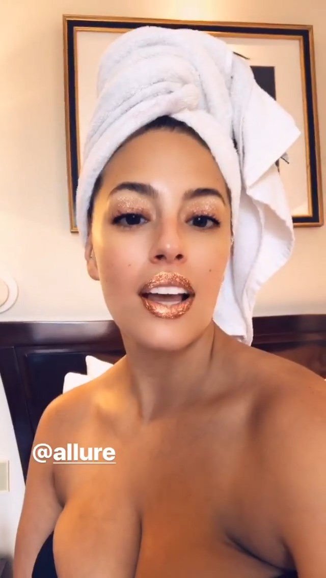 Ashley Graham Sexy (17 Photos + Video)