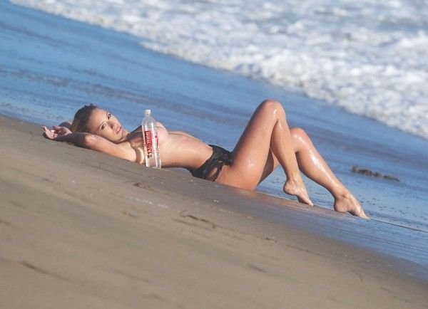 Ava Lange Sexy & Topless (39 Photos)
