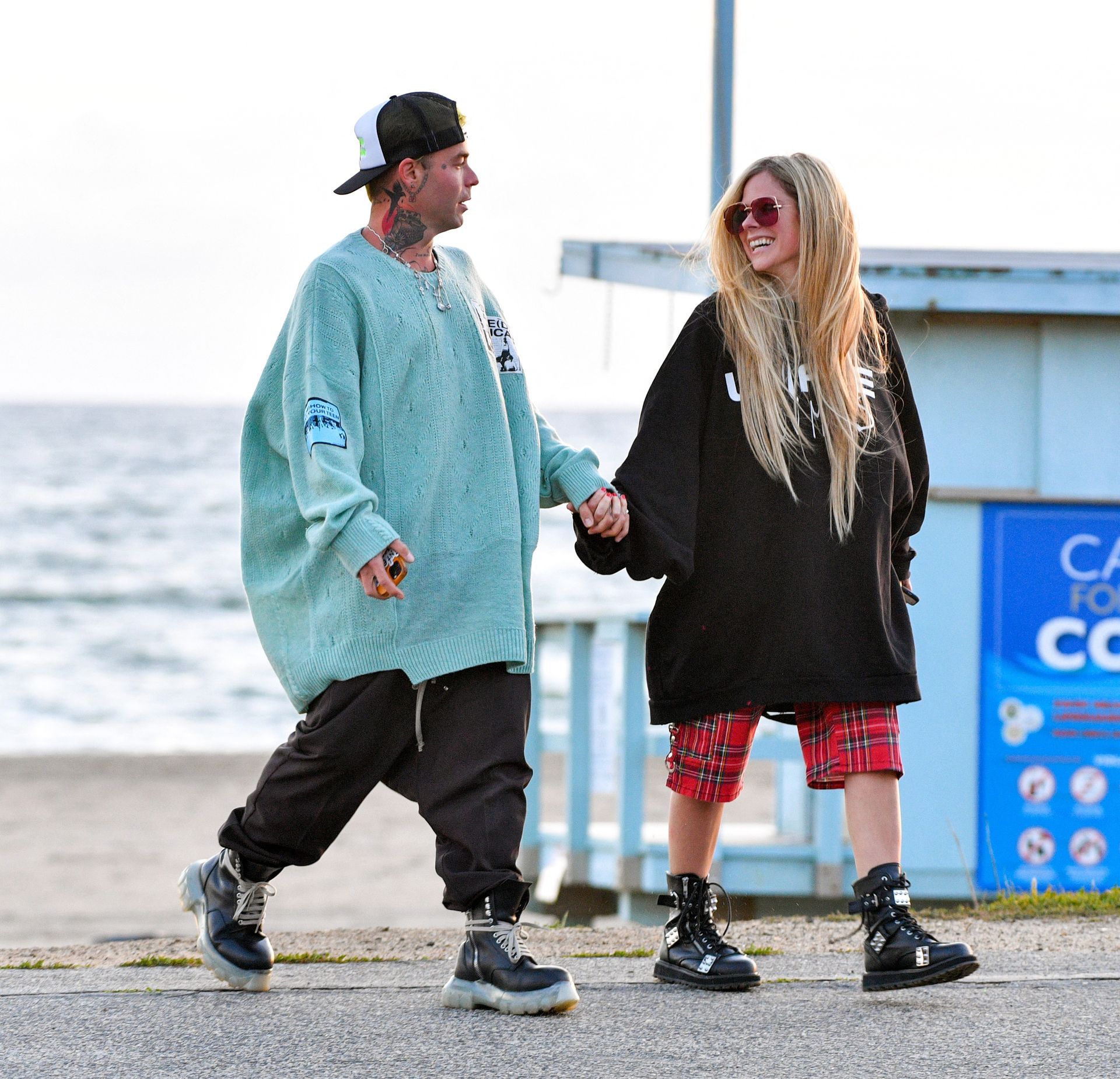 Avril Lavigne & Mod Sun Celebrate His Birthday On The Beach (37 Photos)