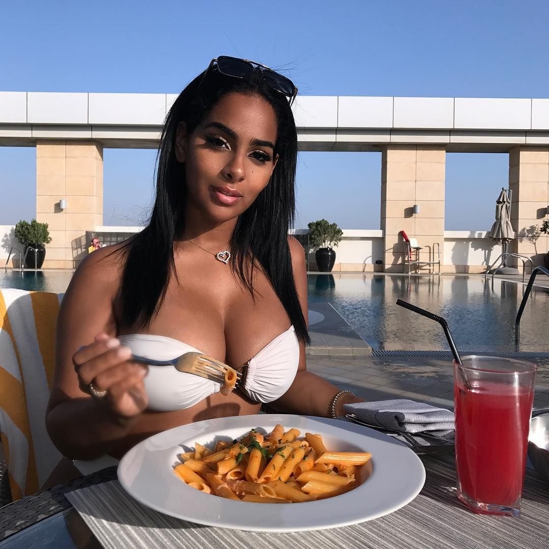 Ayisha Diaz Nude & Sexy (138 Photos)