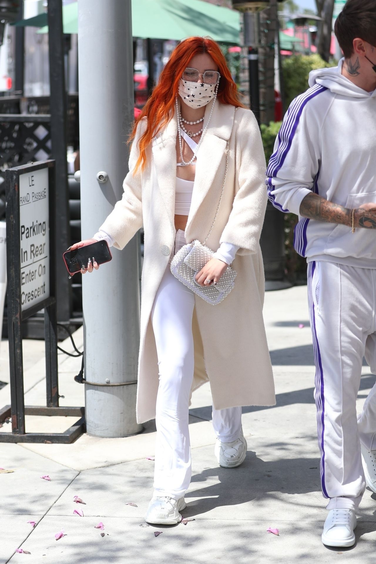 Bella Thorne & Benjamin Mascolo Match in All White For a Date at Il Pastaio (36 Photos)