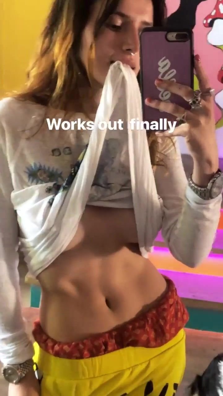 Bella Thorne Nude & Sexy (71 Photos + Videos)