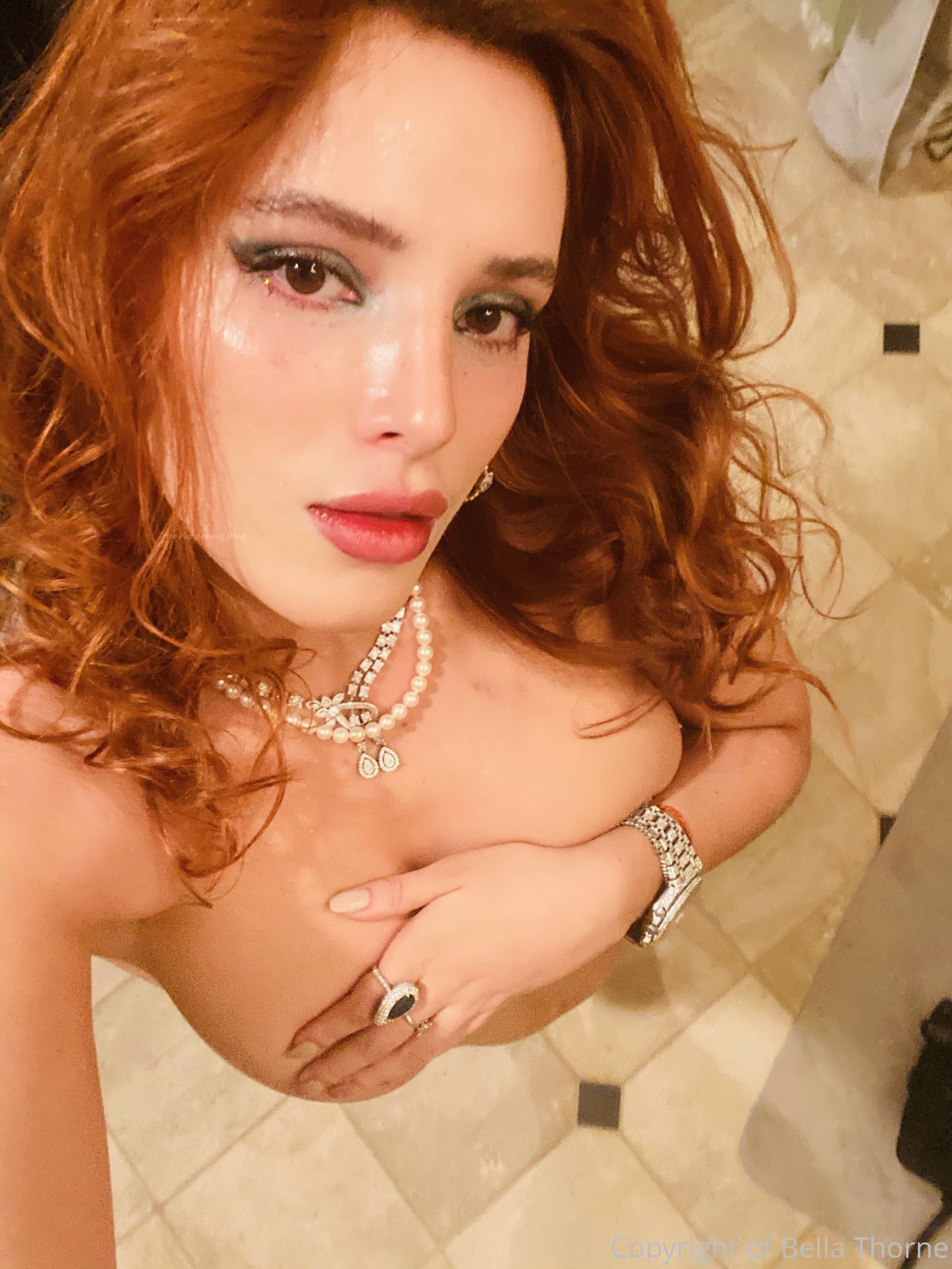 Bella Thorne Nude & Sexy (74 Photos + Video)