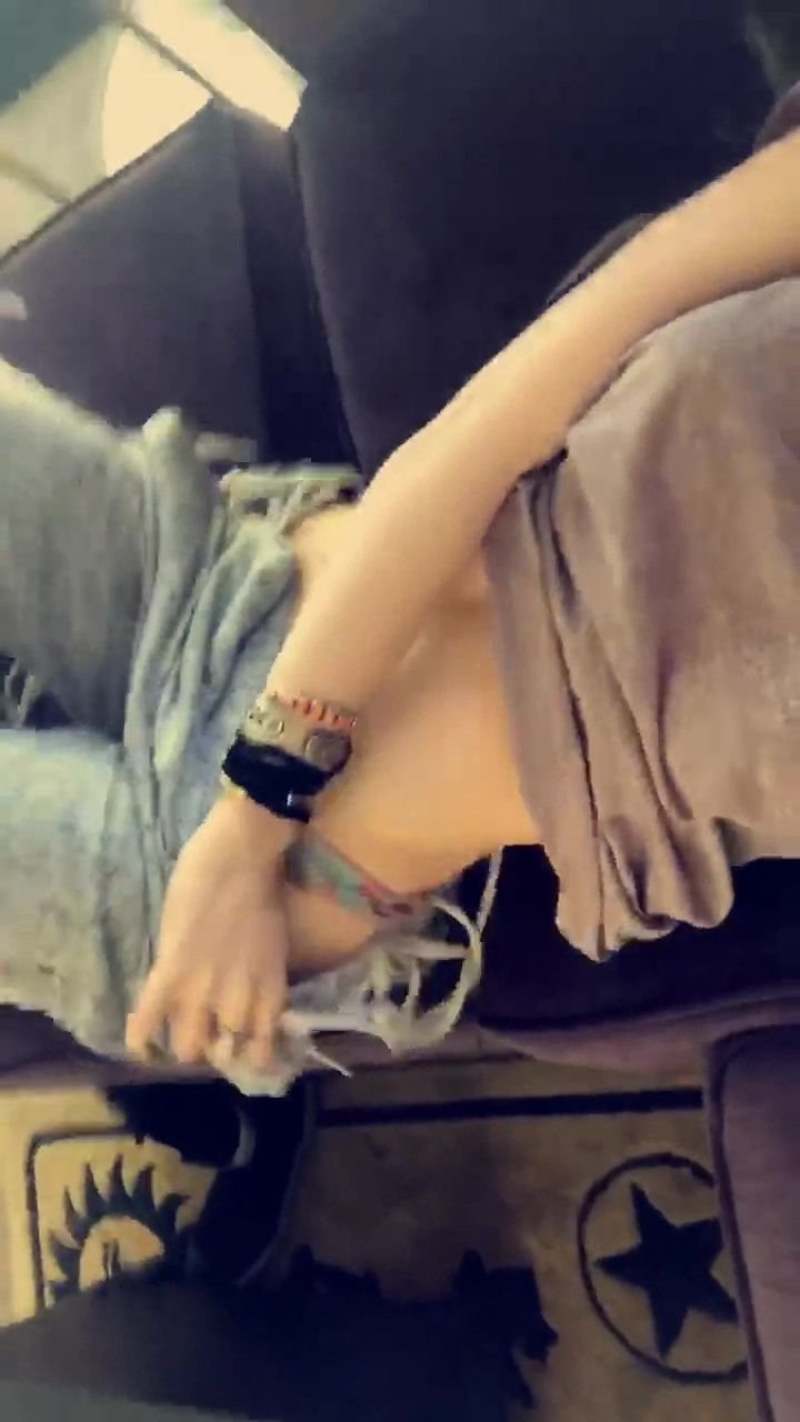 Bella Thorne Sexy (37 Pics + Videos & GIFs)