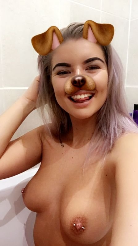 Beth Spiby Nude & Sexy (100 Photos + Videos)