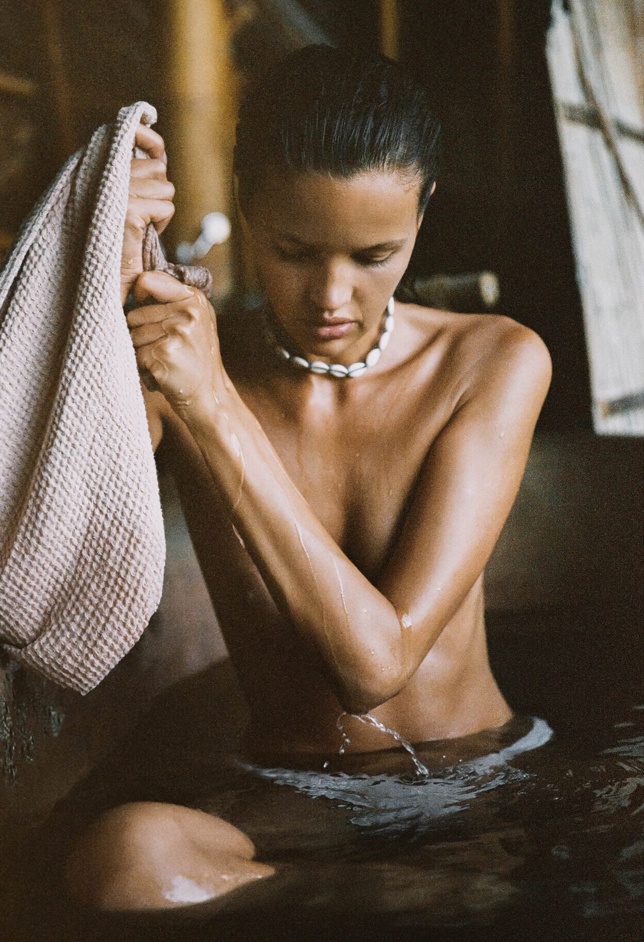 Bianca Mihoc Nude & Sexy (35 Photos)
