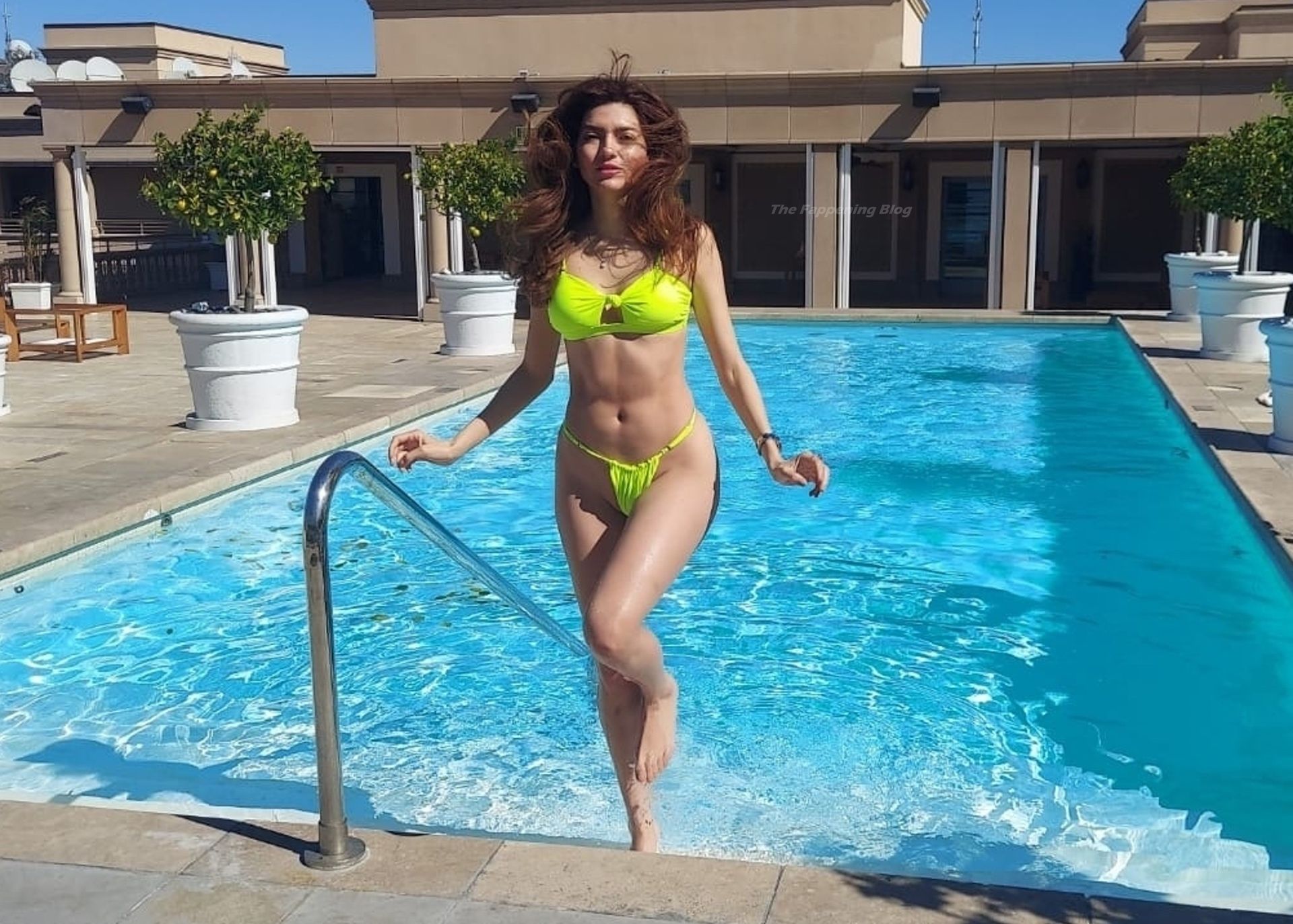 Blanca Blanco Goes For a Dip in the Pool at the Maybourne Hotel (21 Photos)