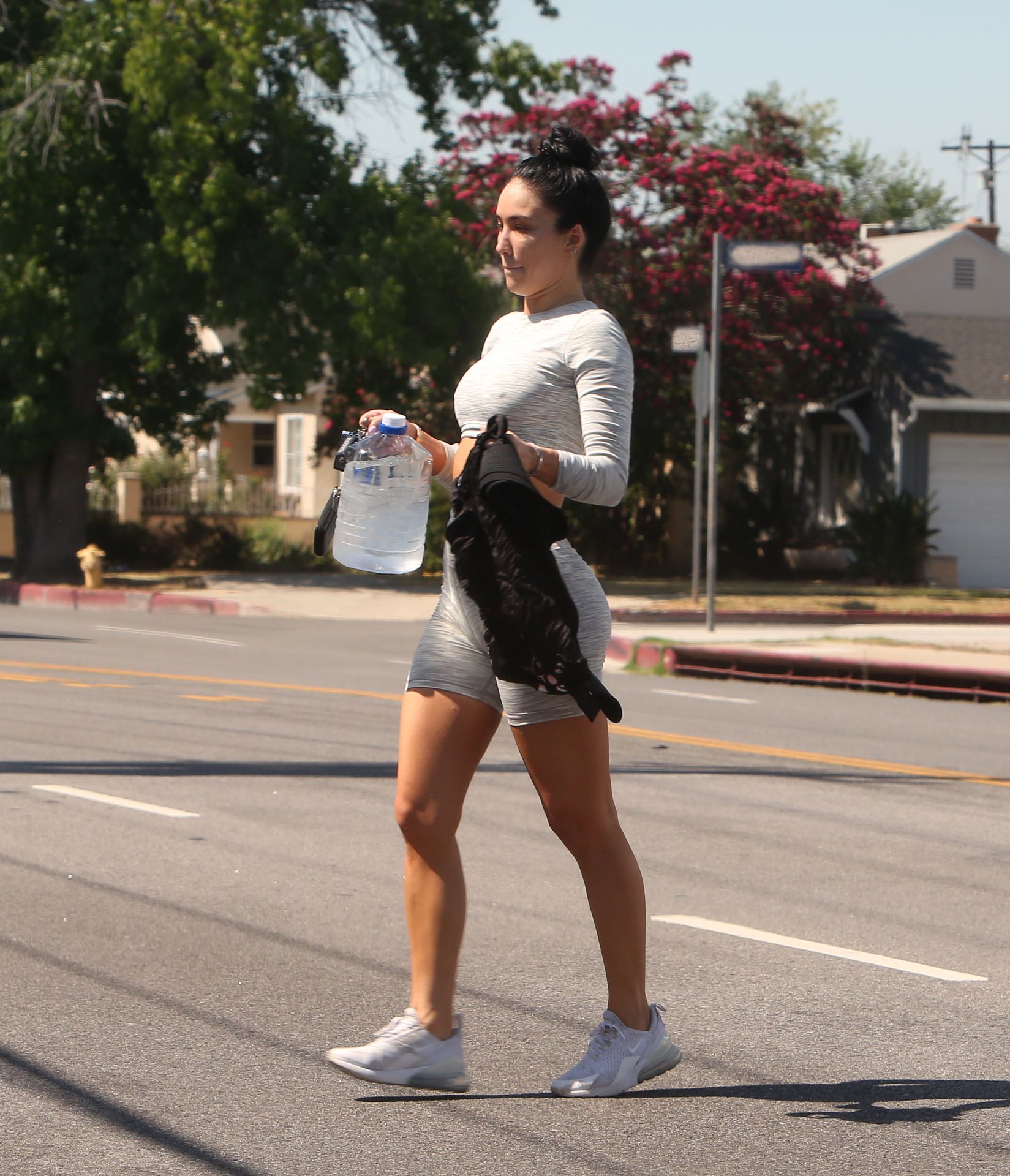 Breana Tiesi Is Spotted Leaving the Gym After a Morning Workout in LA (8 Photos)