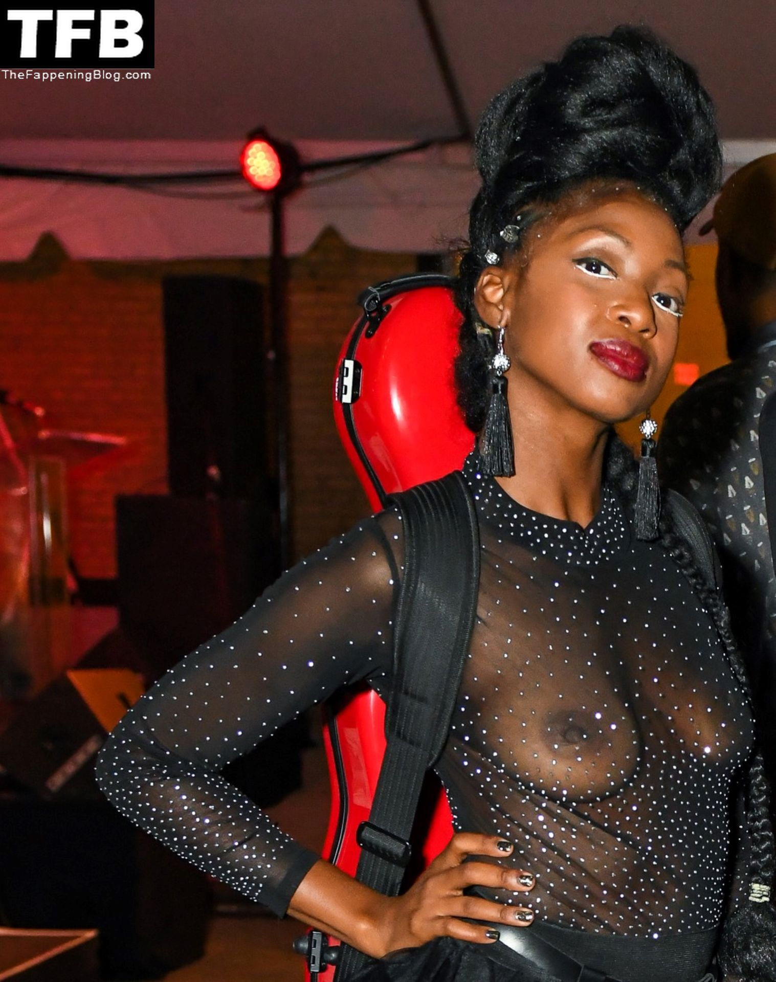 Bri Blvck Shows Off Her Nude Tits at The Event in New York (6 Photos)