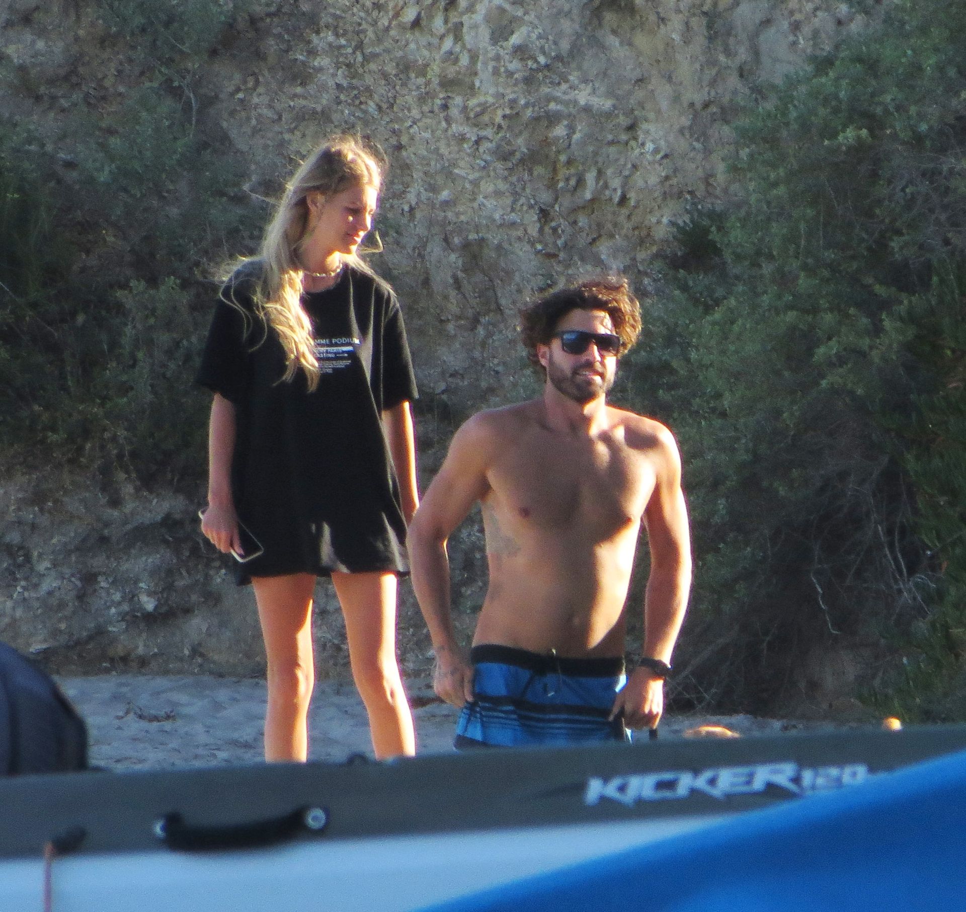 Brody Jenner Gets Cozy with Briana Jungwirt
h During Flirty Malibu Beach Day (61 Photos)