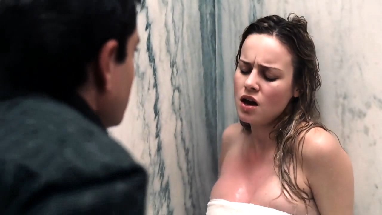 Brie Larson Nude - Tanner Hall (8 Pics + GIFs & Video)