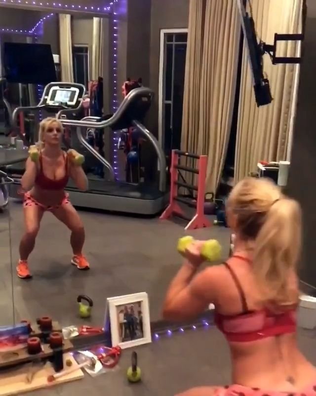 Britney Spears Sexy (13 Pics + Gifs & Video)