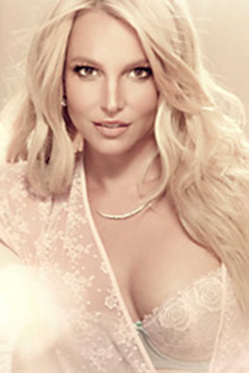 Britney Spears in Lingerie (11 New Photos)