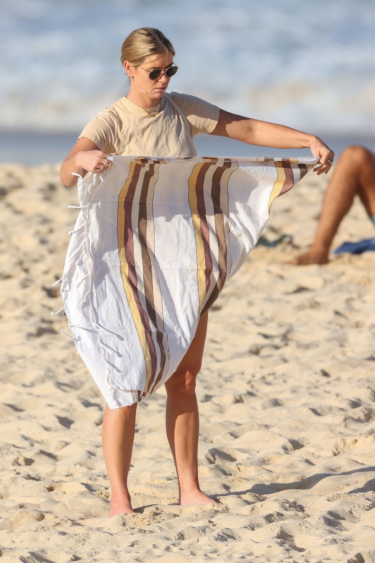 Brittany Hockley Catches Some Sun Rays at Bondi Beach (28 Photos)